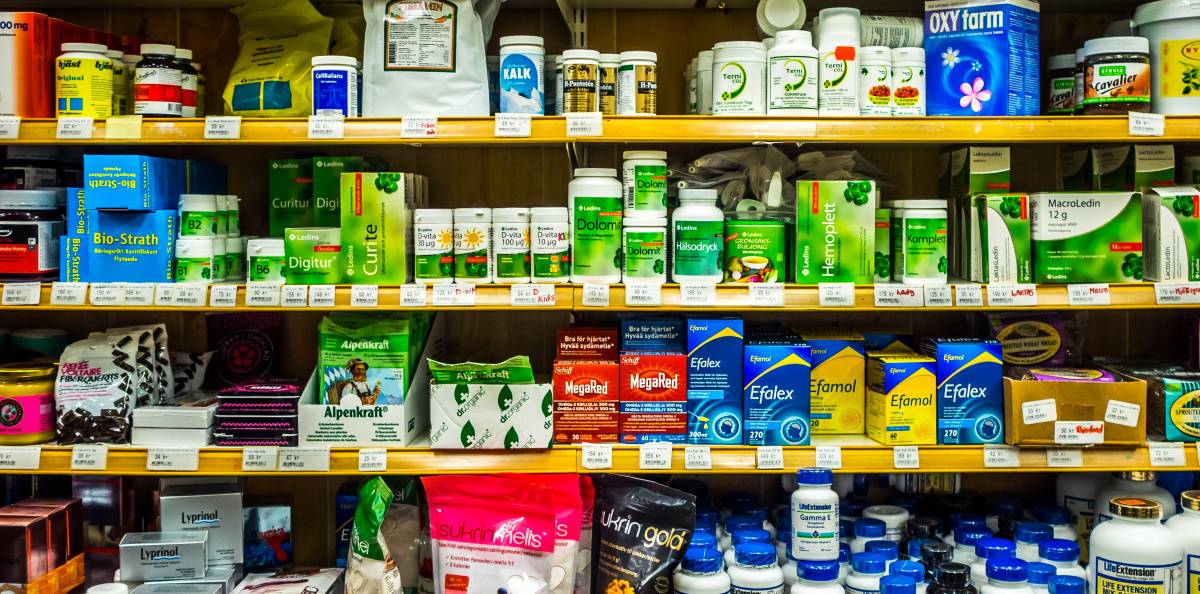 Farliga kosttillskott säljs i butiker trots förbud
